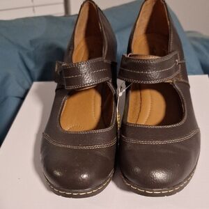 Thom McAn Dark Brown Heels with Strap